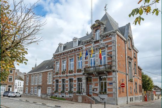 https://mdw-travel-data-us-east-1.s3.amazonaws.com/img/country/Belgium/Philippeville/img_05.jpg