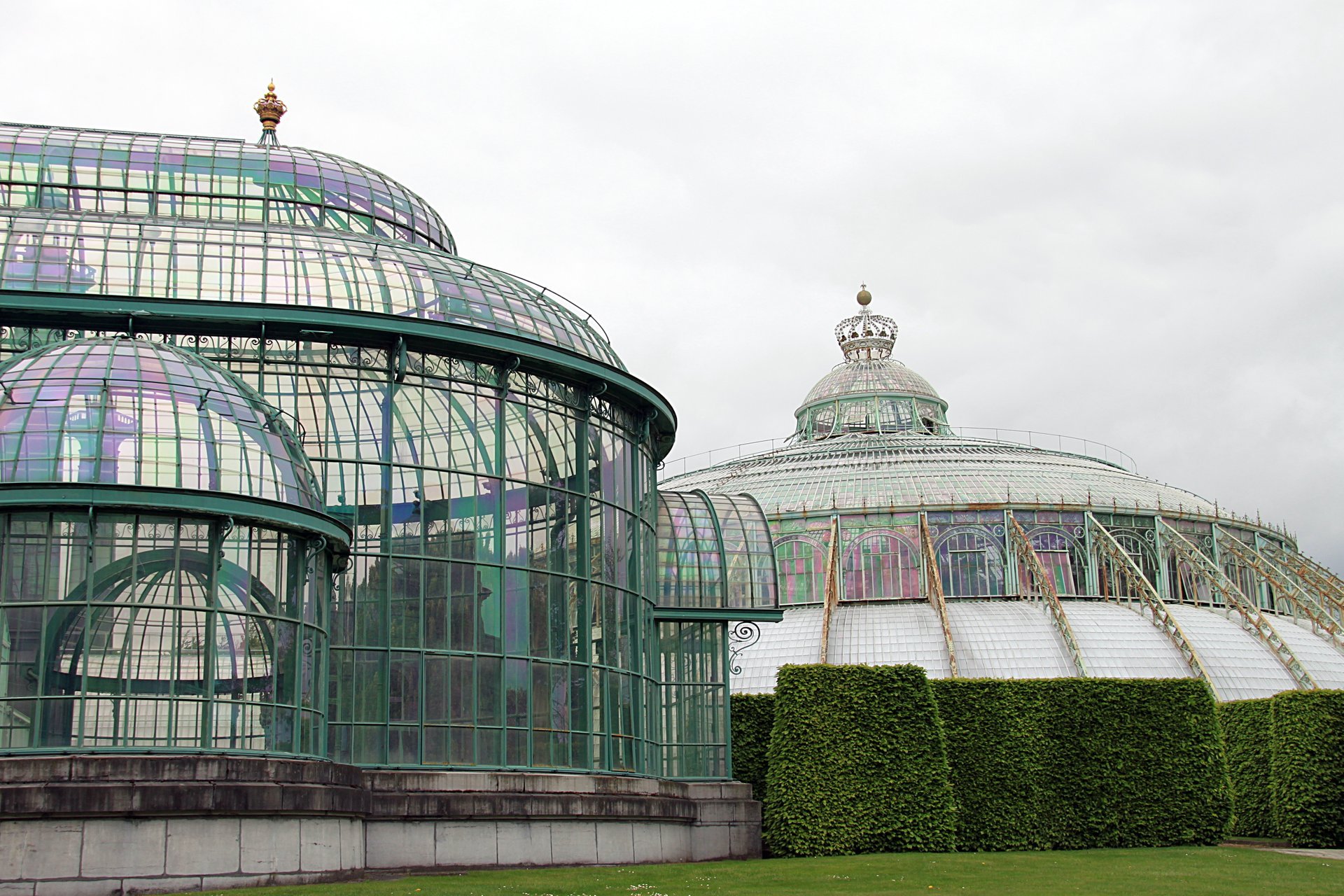 https://mdw-travel-data-us-east-1.s3.amazonaws.com/img/country/Belgium/Royal-Greenhouses-of-Laeken/img_01.jpg