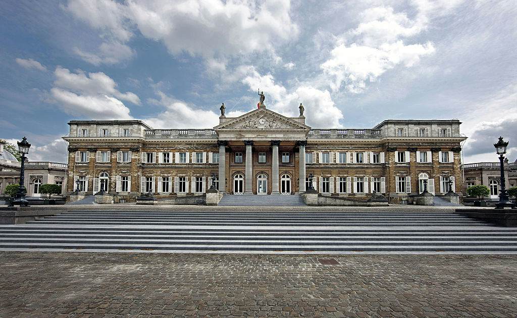 https://mdw-travel-data-us-east-1.s3.amazonaws.com/img/country/Belgium/Royal-Palace-of-Laeken/img_01.jpg