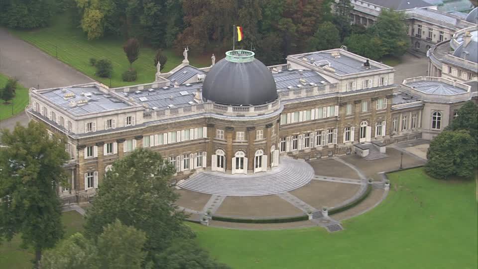 https://mdw-travel-data-us-east-1.s3.amazonaws.com/img/country/Belgium/Royal-Palace-of-Laeken/img_02.jpg