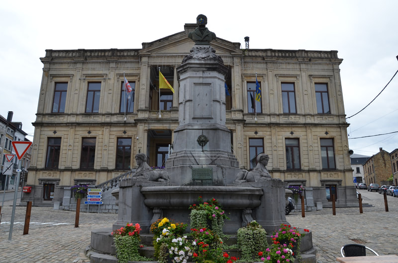 https://mdw-travel-data-us-east-1.s3.amazonaws.com/img/country/Belgium/Saint-Hubert/img_03.jpg
