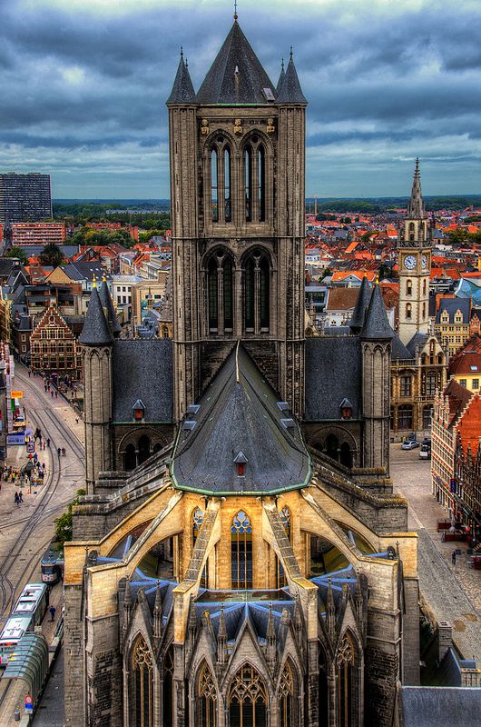 https://mdw-travel-data-us-east-1.s3.amazonaws.com/img/country/Belgium/Saint-Nicholas-Church/img_03.jpg