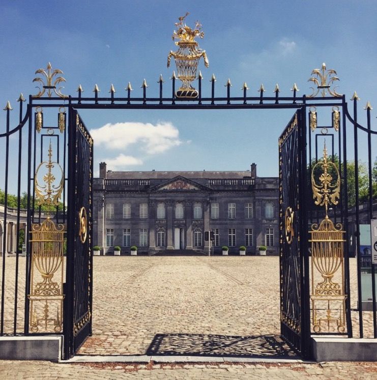 https://mdw-travel-data-us-east-1.s3.amazonaws.com/img/country/Belgium/Seneffe-Castle-Museum/img_01.jpg