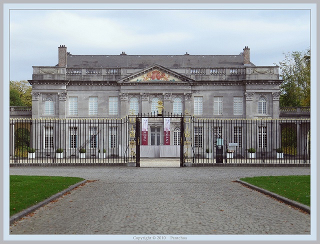 https://mdw-travel-data-us-east-1.s3.amazonaws.com/img/country/Belgium/Seneffe-Castle-Museum/img_02.jpg