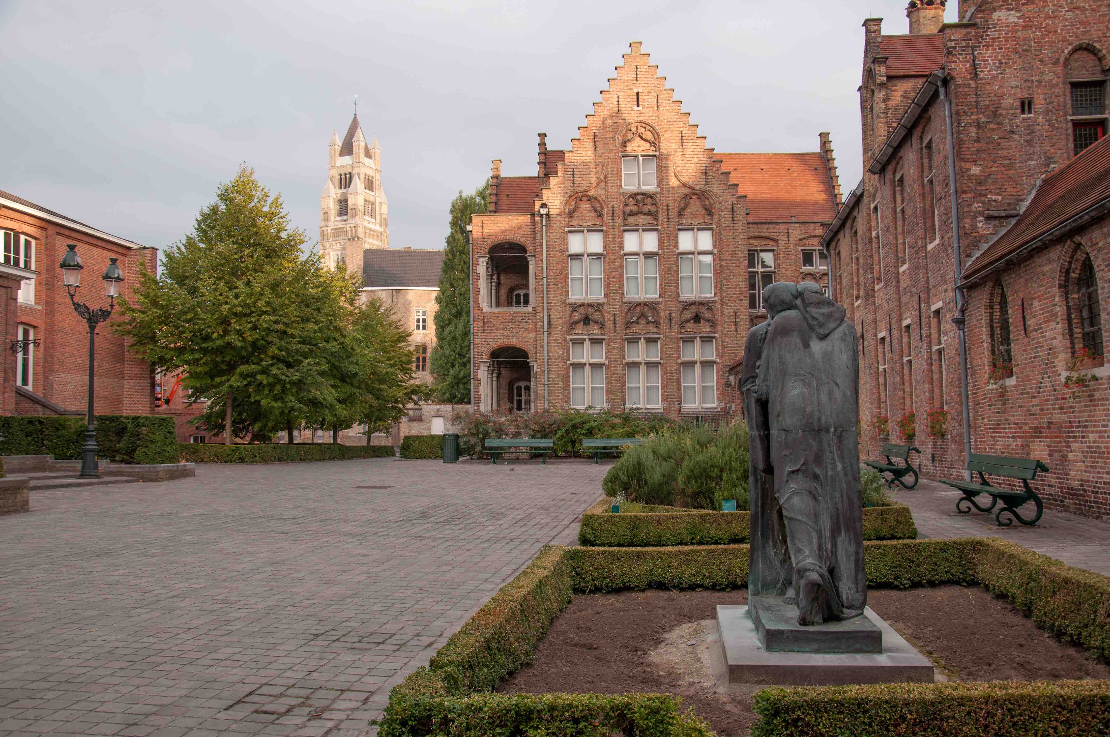 https://mdw-travel-data-us-east-1.s3.amazonaws.com/img/country/Belgium/Sint-Janshospitaal/img_01.jpg
