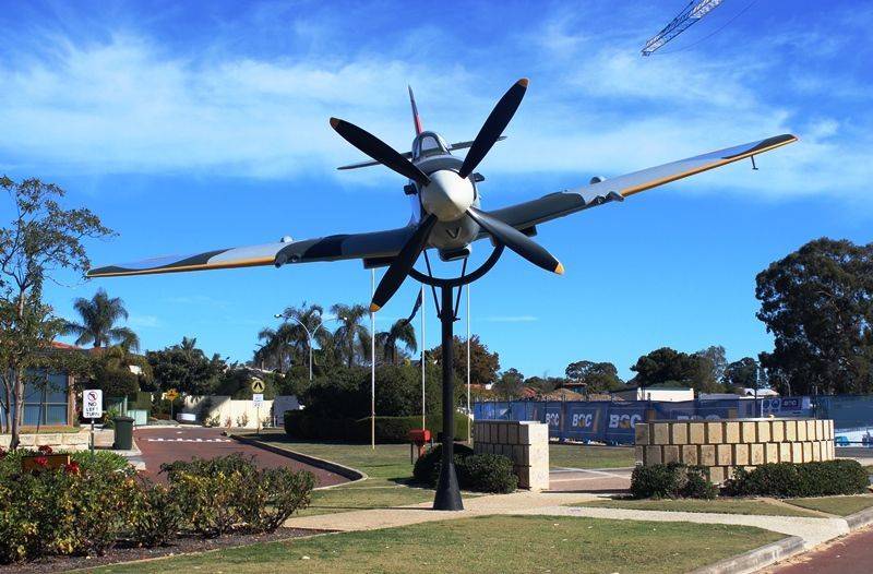 https://mdw-travel-data-us-east-1.s3.amazonaws.com/img/country/Belgium/Spitfire-Memorial/img_01.jpg