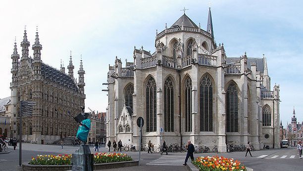 https://mdw-travel-data-us-east-1.s3.amazonaws.com/img/country/Belgium/St-Peter-and-St-Paul-Church/img_01.jpg