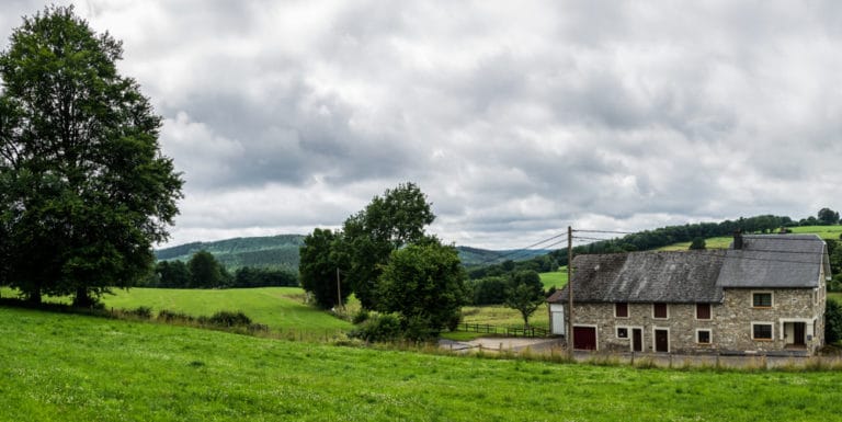 https://mdw-travel-data-us-east-1.s3.amazonaws.com/img/country/Belgium/Stavelot/img_02.jpg