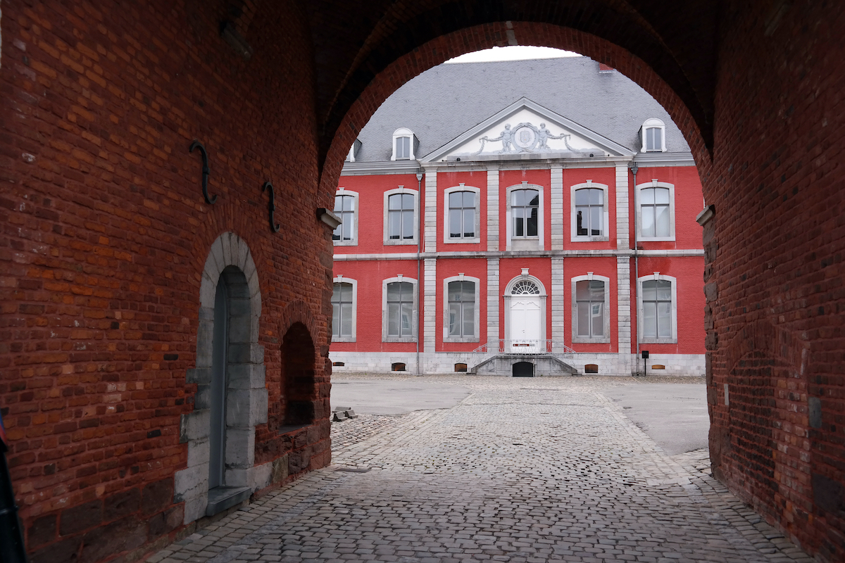 https://mdw-travel-data-us-east-1.s3.amazonaws.com/img/country/Belgium/Stavelot/img_03.jpg