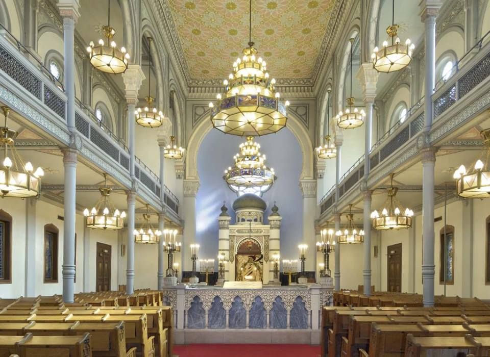 https://mdw-travel-data-us-east-1.s3.amazonaws.com/img/country/Belgium/Synagoge-van-Waregem/img_01.jpg
