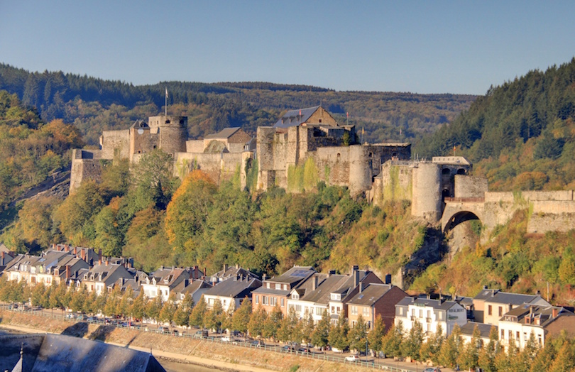 https://mdw-travel-data-us-east-1.s3.amazonaws.com/img/country/Belgium/The-Castle-of-Bouillon/img_02.jpg