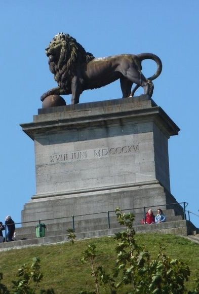 https://mdw-travel-data-us-east-1.s3.amazonaws.com/img/country/Belgium/The-Lion-Mound/img_03.jpg
