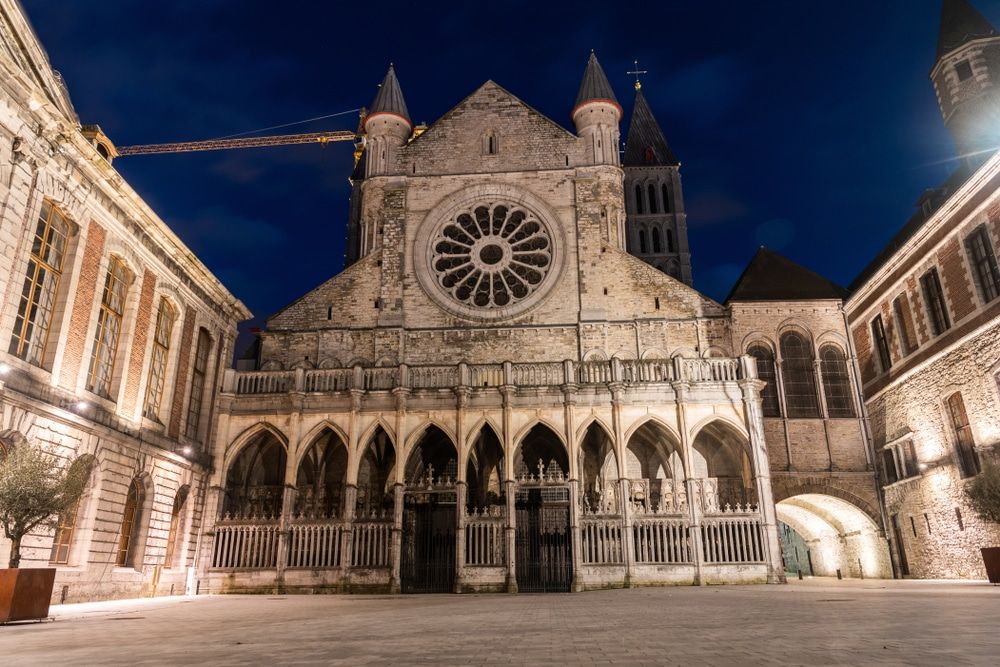 https://mdw-travel-data-us-east-1.s3.amazonaws.com/img/country/Belgium/Tournai-Tapestry-Museum/img_01.jpg