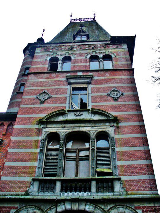 https://mdw-travel-data-us-east-1.s3.amazonaws.com/img/country/Belgium/Tournay-Solvay-Park/img_02.jpg