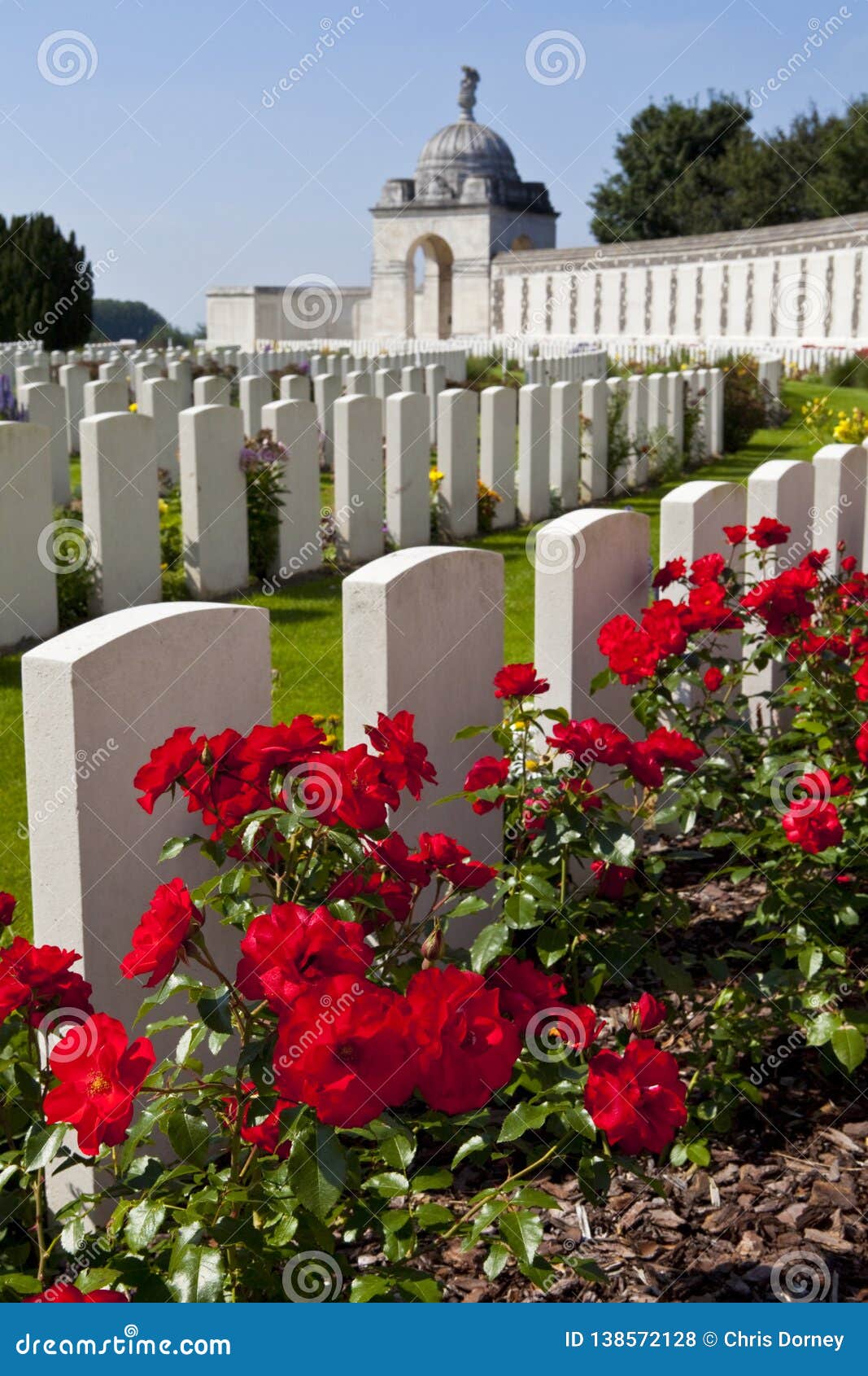https://mdw-travel-data-us-east-1.s3.amazonaws.com/img/country/Belgium/Tyne-Cot-Cemetery/img_02.jpg
