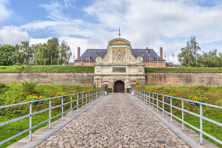 https://mdw-travel-data-us-east-1.s3.amazonaws.com/img/country/Belgium/Vaubans-Citadel/img_02.jpg