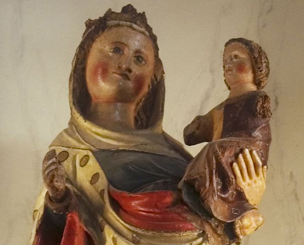 https://mdw-travel-data-us-east-1.s3.amazonaws.com/img/country/Belgium/Virga-Jesse-Basilica/img_00.jpg