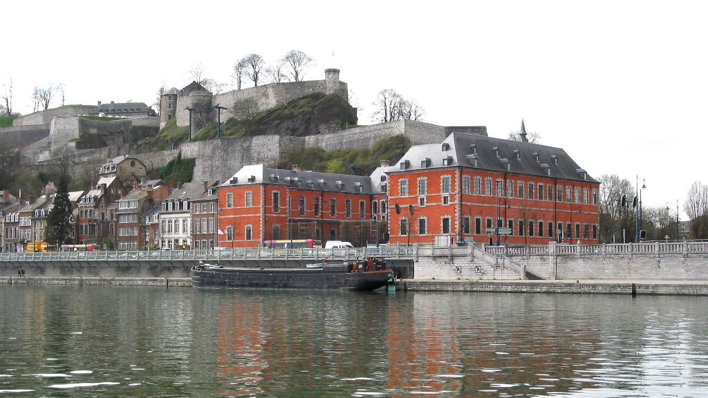 https://mdw-travel-data-us-east-1.s3.amazonaws.com/img/country/Belgium/Walloon-Parliament/img_02.jpg