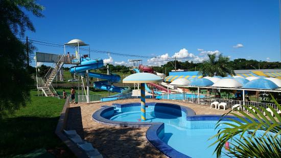 https://mdw-travel-data-us-east-1.s3.amazonaws.com/img/country/Brazil/Acquamania-Foz/img_02.jpg