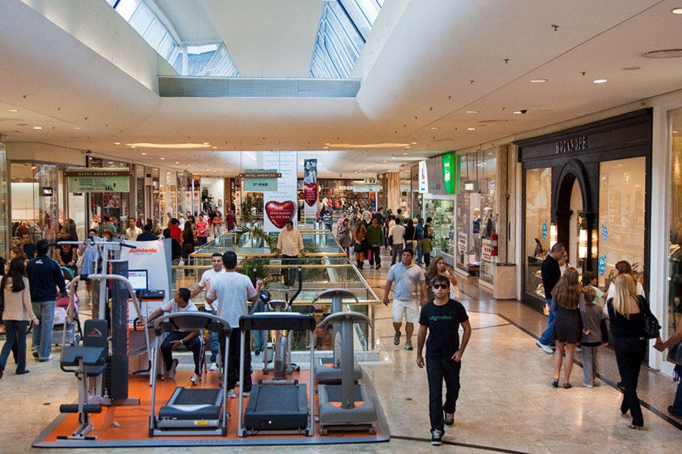 https://mdw-travel-data-us-east-1.s3.amazonaws.com/img/country/Brazil/Barra-Shopping-Sul/img_02.jpg