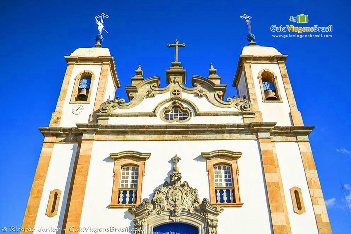 https://mdw-travel-data-us-east-1.s3.amazonaws.com/img/country/Brazil/Basilica-do-Senhor-Bom-Jesus-de-Cuiaba/img_02.jpg