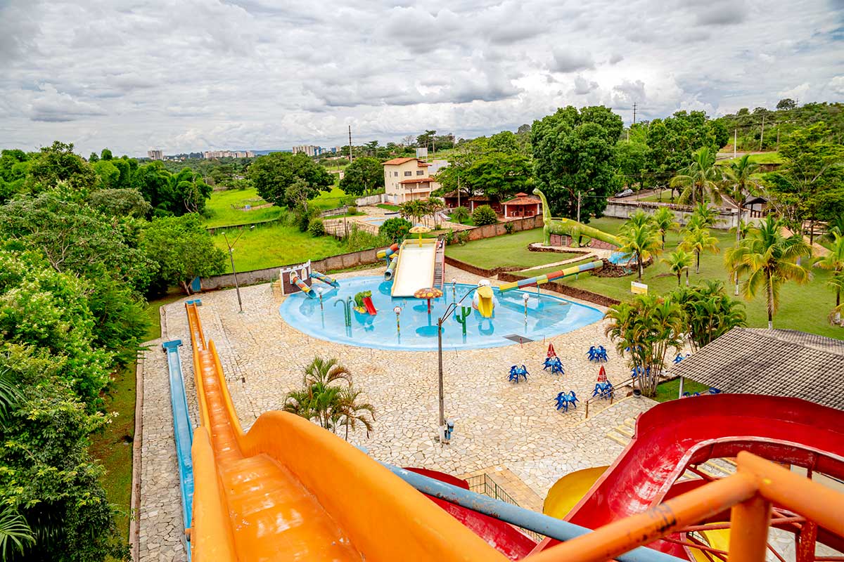 https://mdw-travel-data-us-east-1.s3.amazonaws.com/img/country/Brazil/Caldas-Park/img_01.jpg