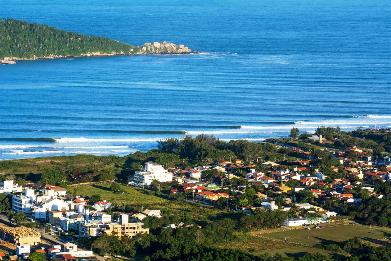 https://mdw-travel-data-us-east-1.s3.amazonaws.com/img/country/Brazil/Campeche-Island/img_03.jpg