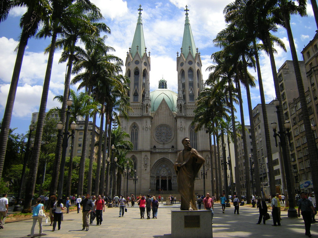 https://mdw-travel-data-us-east-1.s3.amazonaws.com/img/country/Brazil/Catedral-da-Se/img_01.jpg