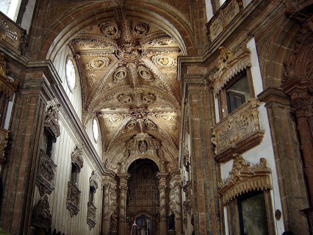 https://mdw-travel-data-us-east-1.s3.amazonaws.com/img/country/Brazil/Catedral-de-Sao-Pedro-dos-Clerigos/img_02.jpg