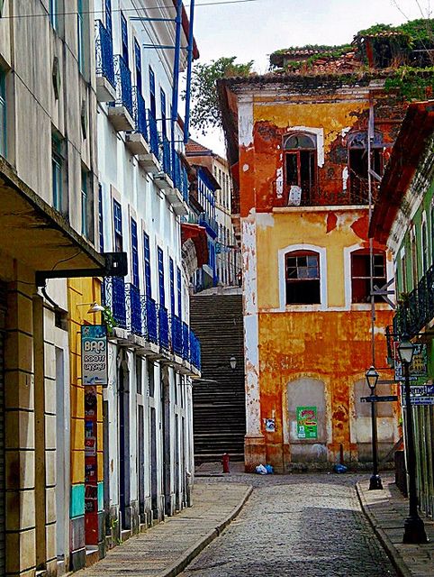 https://mdw-travel-data-us-east-1.s3.amazonaws.com/img/country/Brazil/Centro-Historico-de-Sao-Luis/img_02.jpg