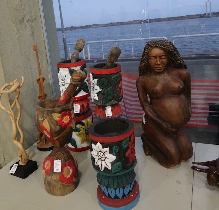 https://mdw-travel-data-us-east-1.s3.amazonaws.com/img/country/Brazil/Centro-de-Artesanato-de-Pernambuco/img_01.jpg