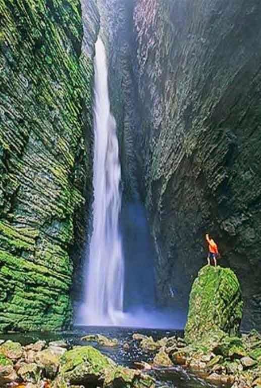 https://mdw-travel-data-us-east-1.s3.amazonaws.com/img/country/Brazil/Chapada-Diamantina-National-Park/img_04.jpg