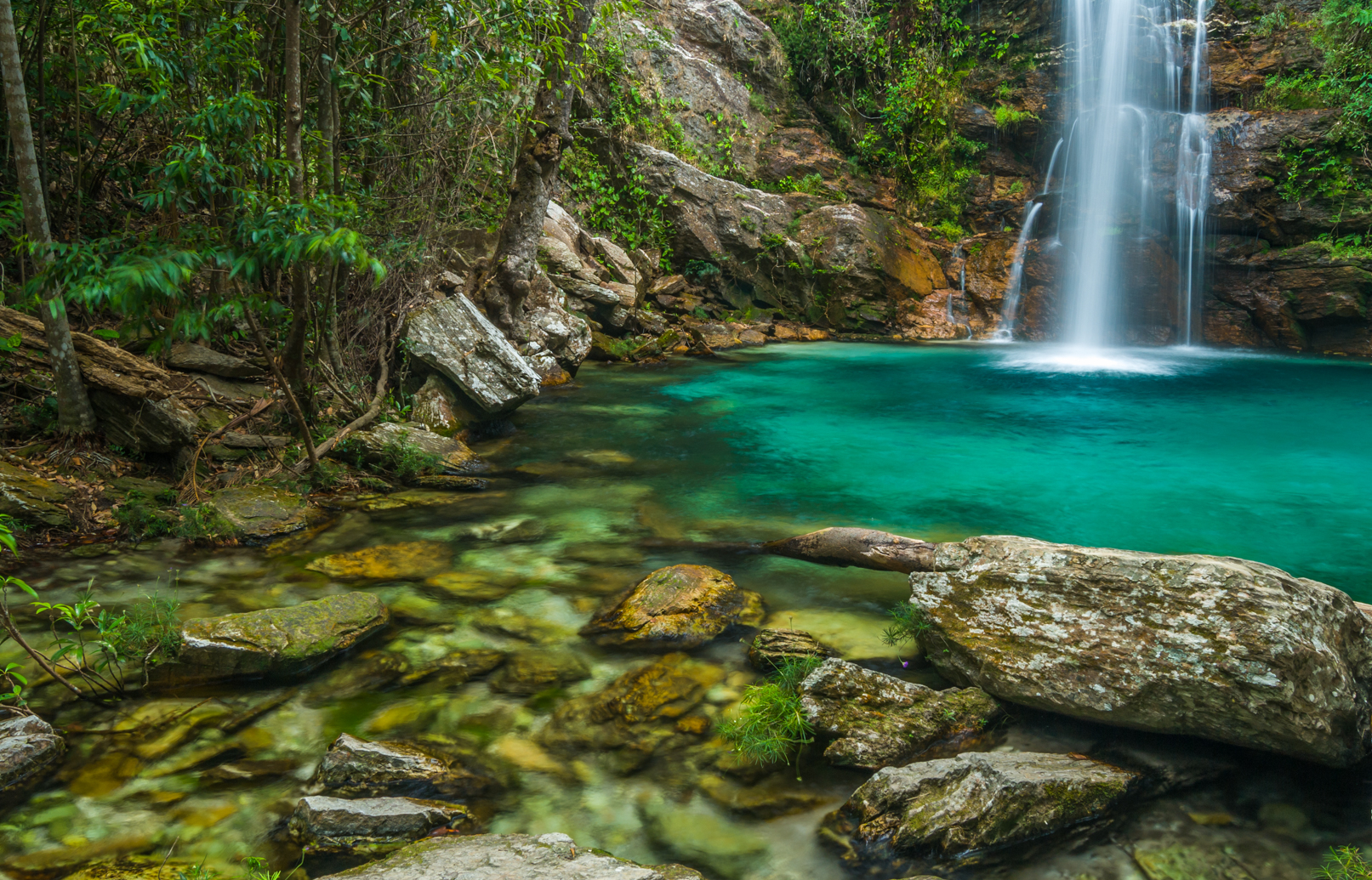 https://mdw-travel-data-us-east-1.s3.amazonaws.com/img/country/Brazil/Chapada-dos-Veadeiros-Ecological-Reserve/img_04.jpg