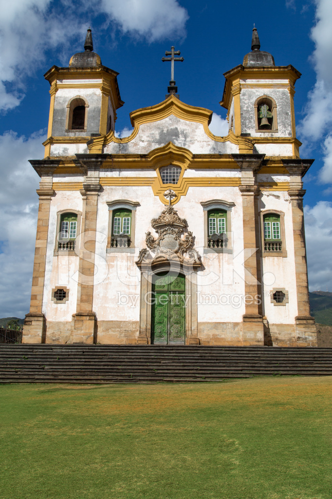 https://mdw-travel-data-us-east-1.s3.amazonaws.com/img/country/Brazil/Churches-of-Mariana/img_05.jpg