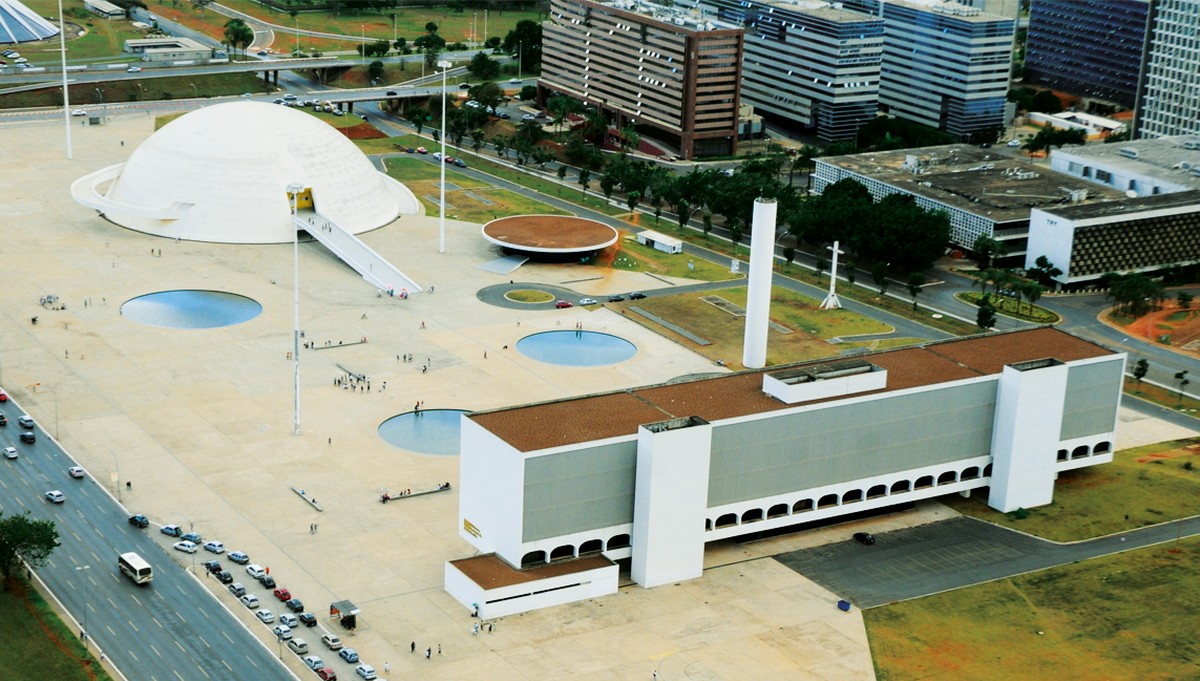 https://mdw-travel-data-us-east-1.s3.amazonaws.com/img/country/Brazil/Complexo-Cultural-da-Republica/img_01.jpg