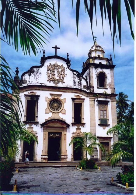 https://mdw-travel-data-us-east-1.s3.amazonaws.com/img/country/Brazil/Corpo-de-Olinda/img_01.jpg