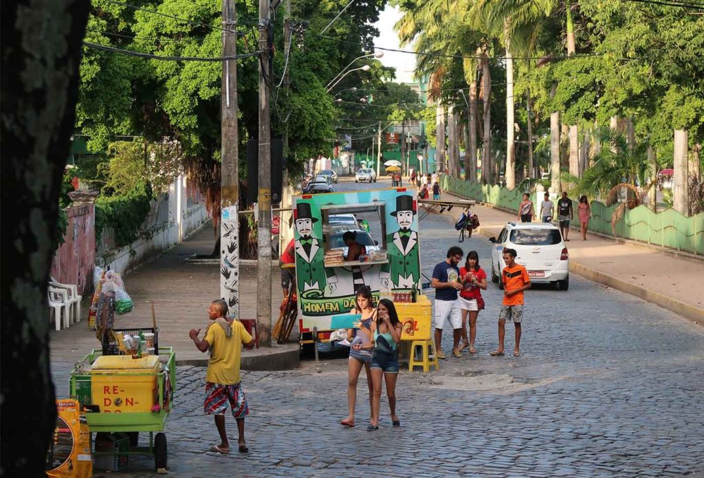 https://mdw-travel-data-us-east-1.s3.amazonaws.com/img/country/Brazil/Corpo-de-Olinda/img_02.jpg