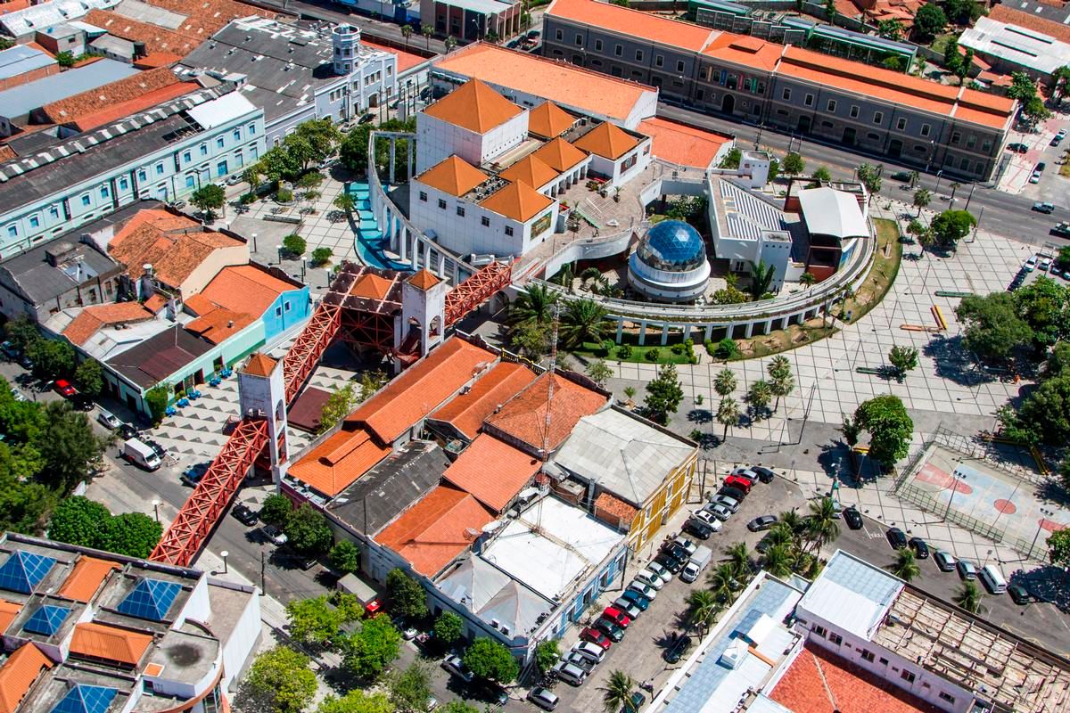 https://mdw-travel-data-us-east-1.s3.amazonaws.com/img/country/Brazil/Dragao-do-Mar-Center-of-Art-and-Culture/img_02.jpg