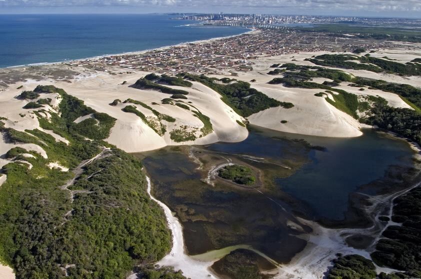 https://mdw-travel-data-us-east-1.s3.amazonaws.com/img/country/Brazil/Dunas-de-Genipabu/img_02.jpg