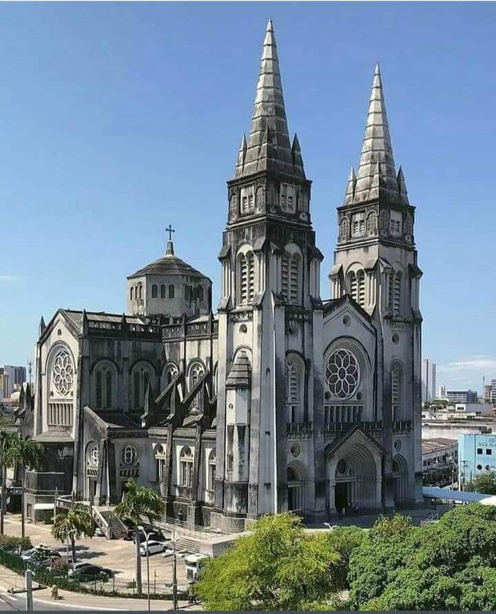 https://mdw-travel-data-us-east-1.s3.amazonaws.com/img/country/Brazil/Fortaleza-Nossa-Senhora-de-Assuncao/img_01.jpg