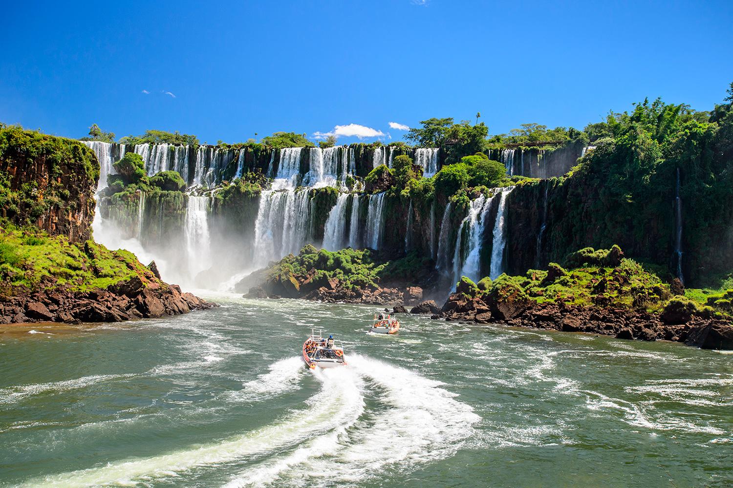 https://mdw-travel-data-us-east-1.s3.amazonaws.com/img/country/Brazil/Foz-do-Iguacu/img_02.jpg