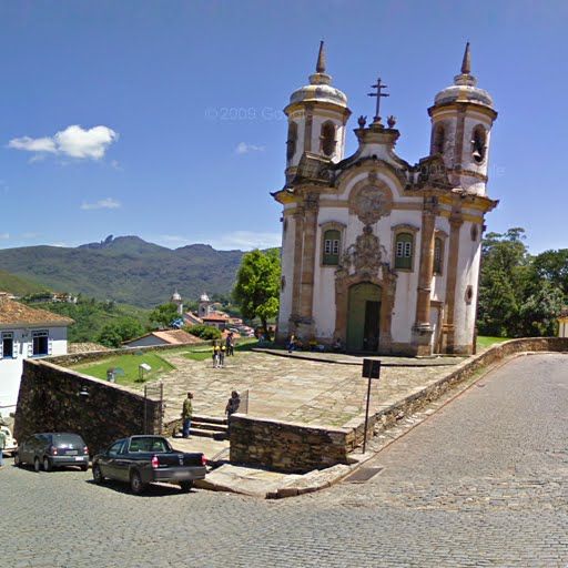 https://mdw-travel-data-us-east-1.s3.amazonaws.com/img/country/Brazil/Historic-Center-of-Ouro-Preto/img_02.jpg