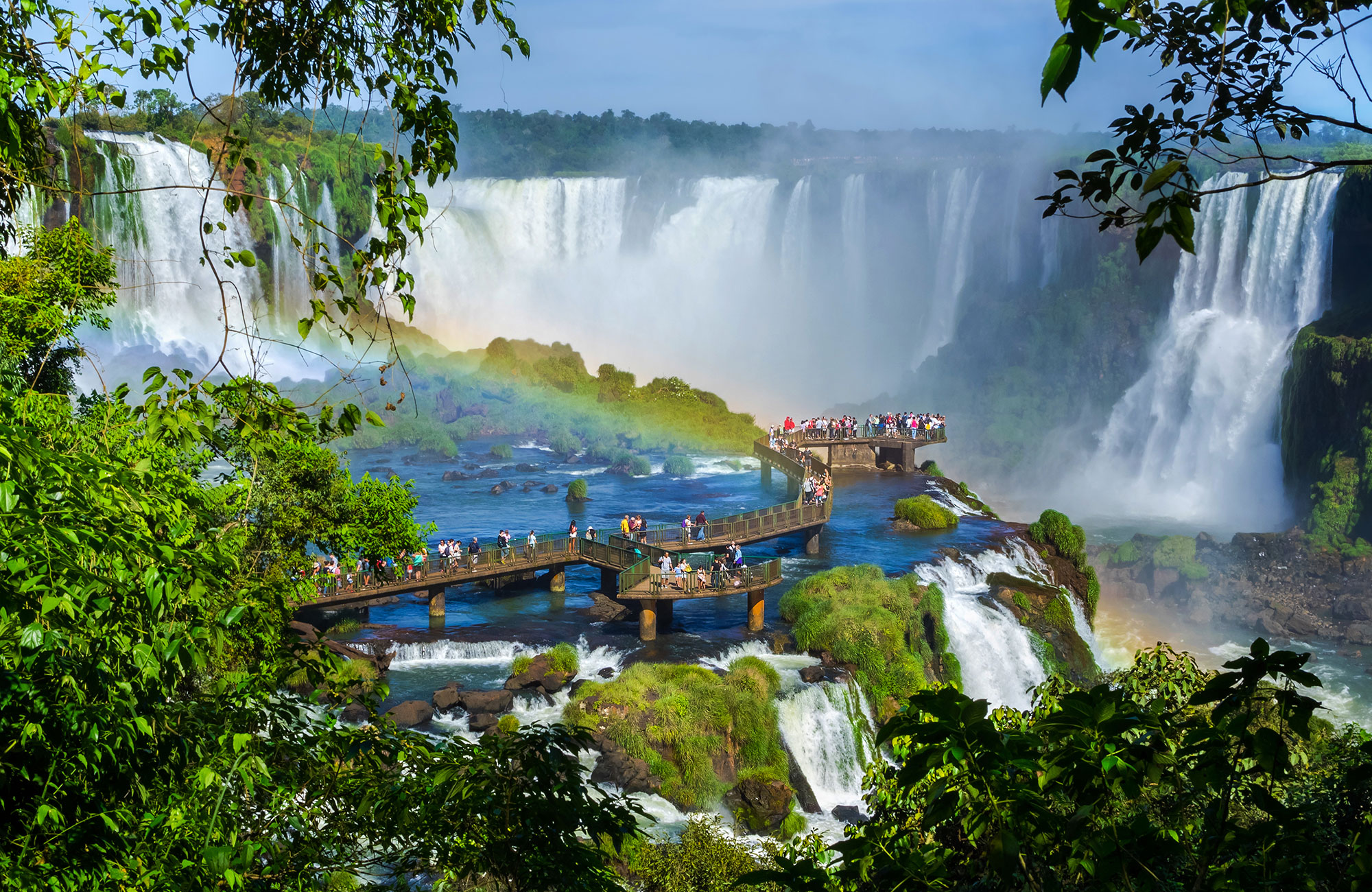 https://mdw-travel-data-us-east-1.s3.amazonaws.com/img/country/Brazil/Icebar-Iguazu/img_03.jpg