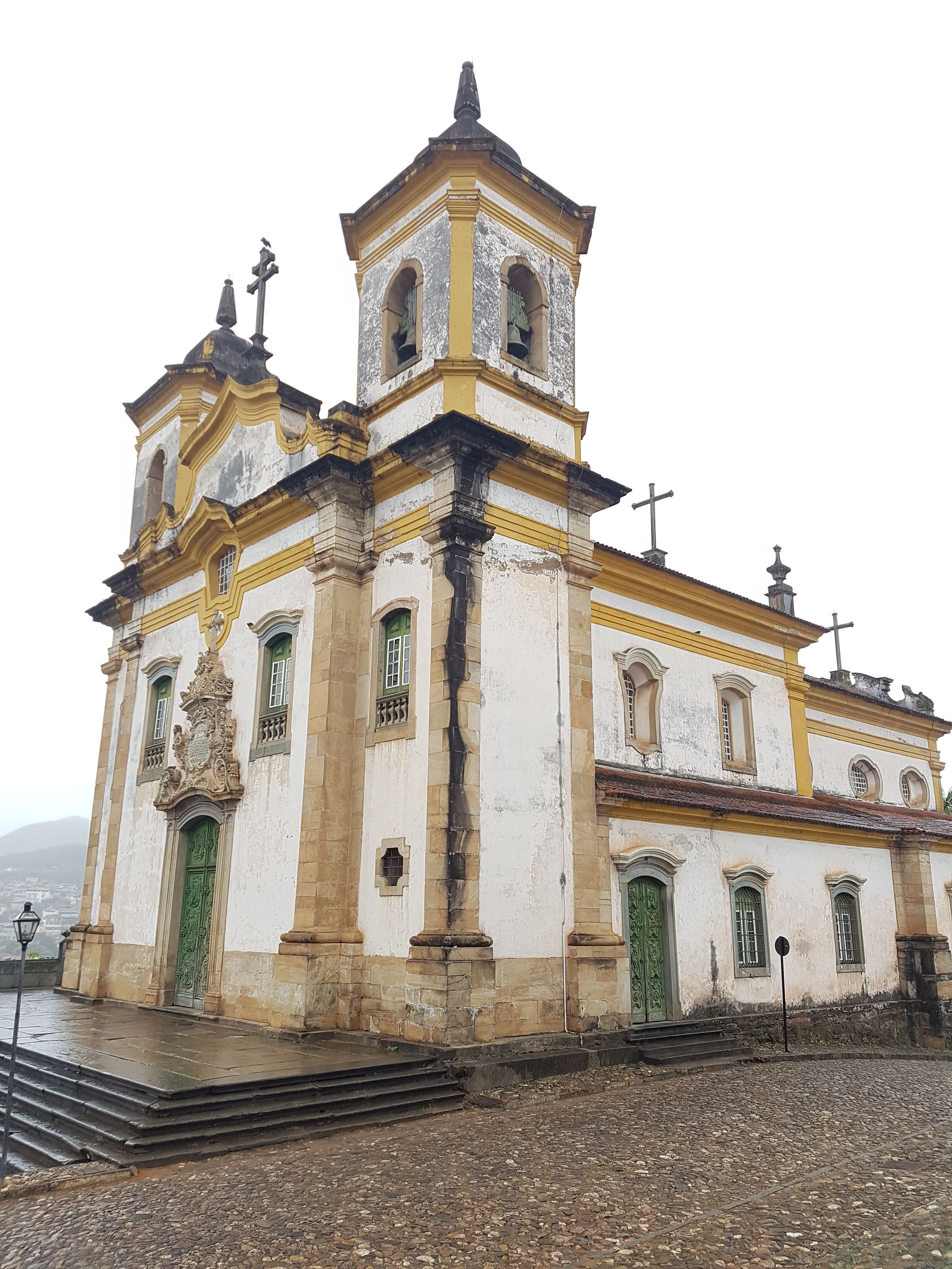 https://mdw-travel-data-us-east-1.s3.amazonaws.com/img/country/Brazil/Igreja-Sao-Francisco/img_01.jpg