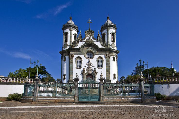 https://mdw-travel-data-us-east-1.s3.amazonaws.com/img/country/Brazil/Igreja-de-Sao-Francisco-de-Assis/img_02.jpg
