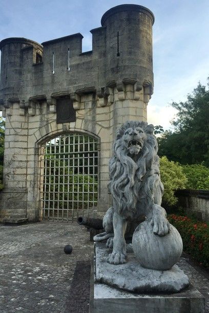 https://mdw-travel-data-us-east-1.s3.amazonaws.com/img/country/Brazil/Instituto-Ricardo-Brennand/img_02.jpg