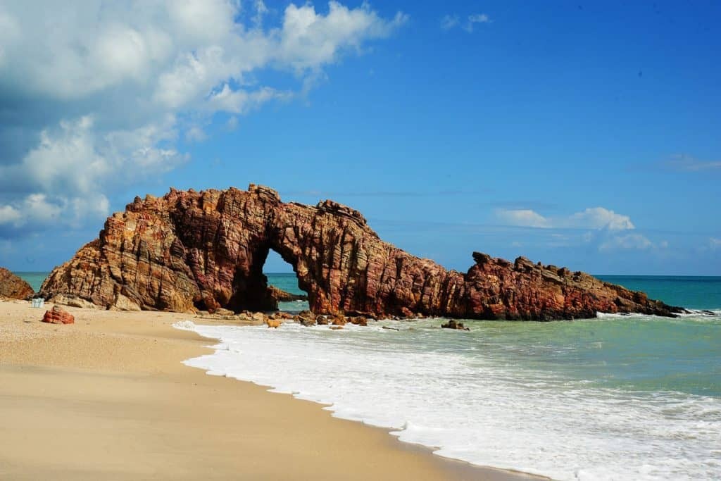 https://mdw-travel-data-us-east-1.s3.amazonaws.com/img/country/Brazil/Jericoacoara/img_02.jpg