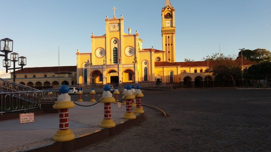 https://mdw-travel-data-us-east-1.s3.amazonaws.com/img/country/Brazil/Juazeiro-do-Norte/img_02.jpg