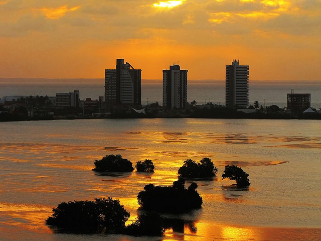 https://mdw-travel-data-us-east-1.s3.amazonaws.com/img/country/Brazil/Lagoa-da-Jansen/img_02.jpg