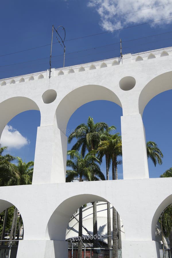 https://mdw-travel-data-us-east-1.s3.amazonaws.com/img/country/Brazil/Lapa-Arches/img_02.jpg